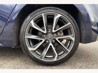 Toyota Corolla 1.8 Hybrid Excel 5dr CVT