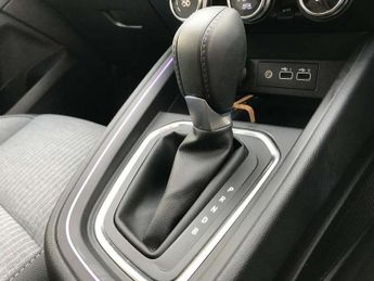 Renault Clio 1.6 E-TECH full hybrid 145 Techno 5dr Auto