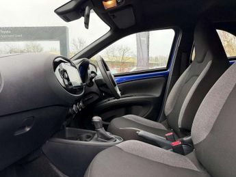 Toyota Aygo X 1.0 VVT-i Pure 5dr Auto