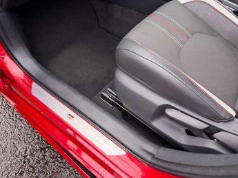 Toyota Corolla 2.0 VVT-i Hybrid GR Sport 5dr CVT