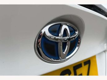Toyota C-HR 1.8 Hybrid Design 5dr CVT
