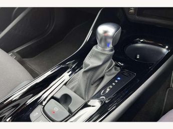 Toyota C-HR 1.8 Hybrid Design 5dr CVT