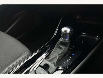 Toyota C-HR 1.8 Hybrid Design 5dr CVT