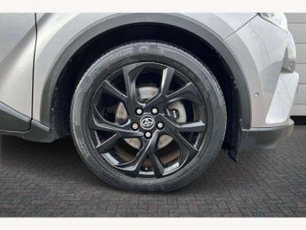 Toyota C-HR 1.8 Hybrid Dynamic 5dr CVT