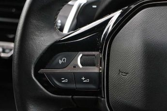 Peugeot 208 1.2 PureTech 100 Allure Premium 5dr EAT8