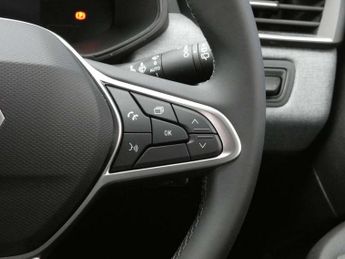 Renault Clio 1.6 E-TECH full hybrid 145 Evolution 5dr Auto