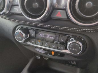 Nissan Juke 1.6 Hybrid Tekna 5dr Auto