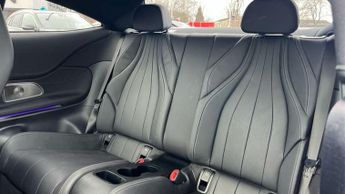 Mercedes-Benz Cle CLE 300 4Matic AMG Line Premium + 2dr 9G-Tronic