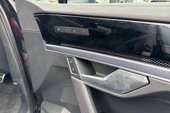 Volkswagen Touareg 3.0 V6 TDI 4Motion 286 Black Edition 5dr Tip Auto