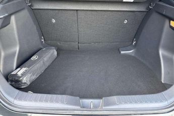 Toyota C-HR 1.8 Hybrid Design 5dr CVT