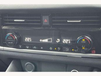 Nissan Qashqai 1.3 DiG-T MH 158 N-Connecta 5dr Xtronic