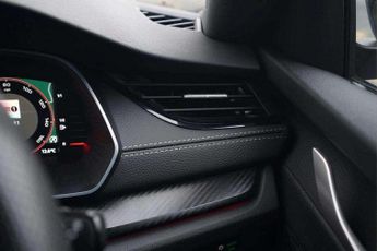 Skoda Octavia Estate 1.5 TSI 150 e-TEC Sportline 5dr DSG