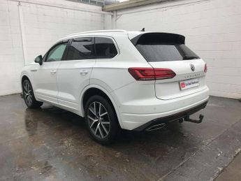 Volkswagen Touareg 3.0 V6 TDI 4Motion R-Line 5dr Tip Auto