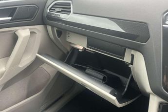 Volkswagen Tiguan 1.5 TSI 150 Elegance 5dr DSG