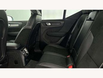 Volvo XC40 Recharge 1.5 T4 Recharge PHEV R DESIGN 5dr Auto