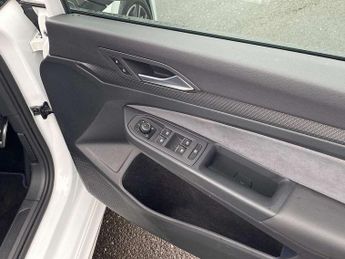 Volkswagen Golf Estate 2.0 TSI R 4Motion 5dr DSG