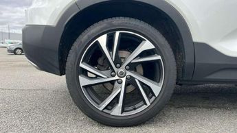 Volvo XC40 2.0 D4 [190] R DESIGN Pro 5dr AWD Geartronic