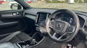 Volvo XC40 2.0 D4 [190] R DESIGN Pro 5dr AWD Geartronic