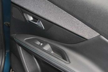 Peugeot 3008 1.6 Hybrid 225 Allure Premium 5dr e-EAT8
