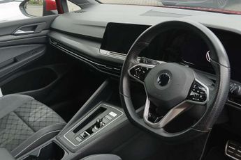 Volkswagen Golf 1.5 eTSI R-Line 5dr DSG