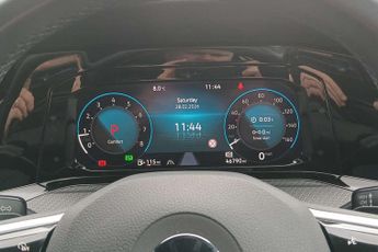 Volkswagen Golf 1.5 eTSI R-Line 5dr DSG