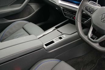 Volkswagen Passat Estate 1.5 TSI eHybrid 272 R-Line 5dr DSG