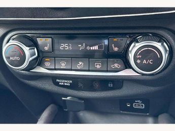 Nissan Juke 1.6 Hybrid Tekna+ 5dr Auto