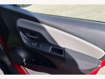 Toyota Yaris 1.5 Hybrid Icon Tech 5dr CVT
