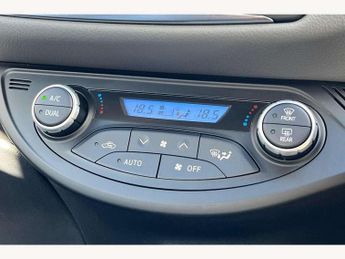 Toyota Yaris 1.5 Hybrid Icon Tech 5dr CVT