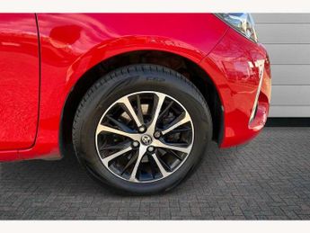 Toyota Yaris 1.5 Hybrid Icon Tech 5dr CVT