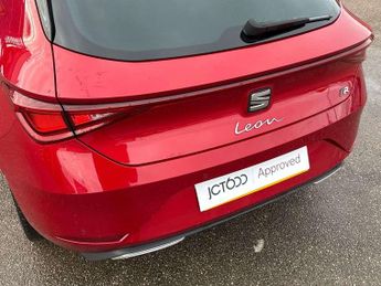 SEAT Leon 1.5 eTSI 150 FR Sport 5dr DSG