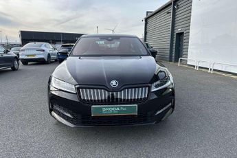 Skoda Superb 1.4 TSI iV Sport Line Plus DSG 5dr