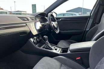 Skoda Superb 1.4 TSI iV Sport Line Plus DSG 5dr