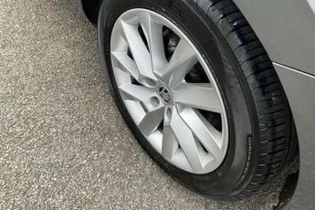 Skoda Superb Estate 1.4 TSI iV SE Technology DSG 5dr