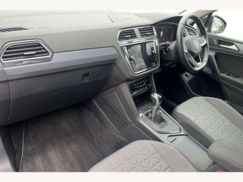 Volkswagen Tiguan 1.4 TSI eHybrid Life 5dr DSG