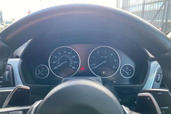 BMW 4 Series Convertible 420d [190] M Sport 2dr Auto [Professional Media]