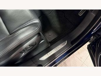 Jaguar F-Pace 2.0 D200 R-Dynamic Black 5dr Auto AWD