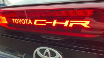 Toyota C-HR 1.8 Hybrid Design 5dr CVT
