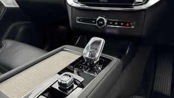 Volvo XC90 2.0 B5P Ultra Dark 5dr AWD Geartronic