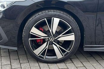 Volkswagen Golf 2.0 TDI 200 GTD 5dr DSG