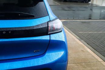 Peugeot 208 1.2 PureTech 100 GT 5dr EAT8