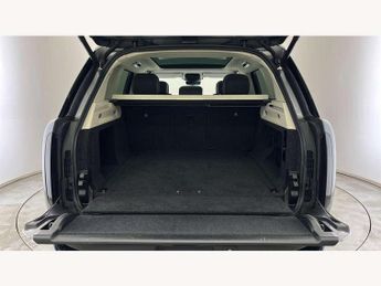 Land Rover Range Rover 3.0 P440e SE 4dr Auto