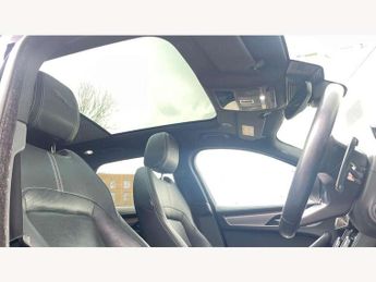 Jaguar F-Pace 2.0 P400e R-Dynamic SE 5dr Auto AWD