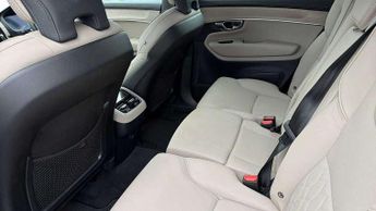 Volvo XC90 2.0 B5P Plus Dark 5dr AWD Geartronic