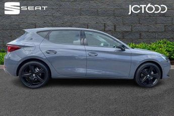 SEAT Leon 1.5 eTSI 150 FR Black Edition 5dr DSG [DAP]