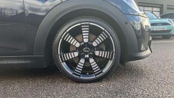 MINI Hatchback 2.0 Cooper S Exclusive 3dr Auto