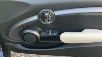 MINI Hatchback 2.0 Cooper S Exclusive 3dr Auto