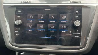 Volkswagen Tiguan Allspace 1.5 TSI Life 5dr DSG