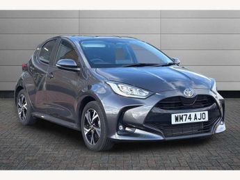 Toyota Yaris 1.5 Hybrid Design 5dr CVT