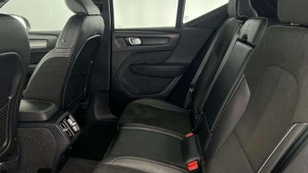 Volvo XC40 1.5 T3 [163] R DESIGN 5dr Geartronic